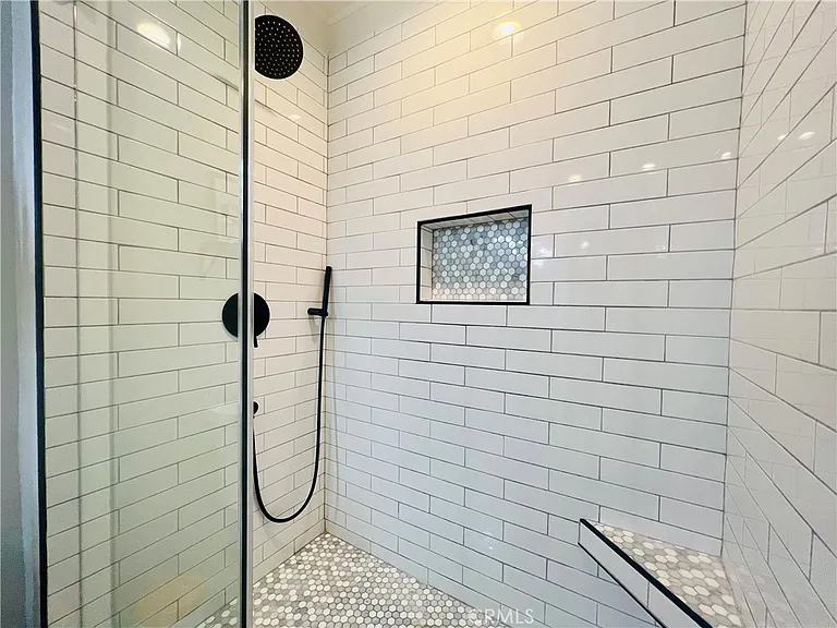 5309 Lockhurst Dr — Photo 7