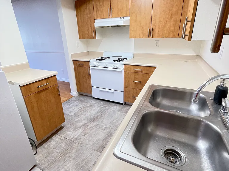 2425 Canada Blvd #106 — Photo 6