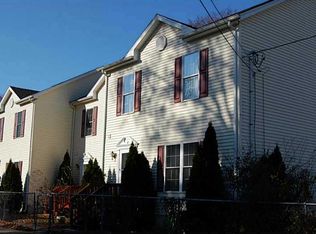 283 Swan St, Providence, RI 02905