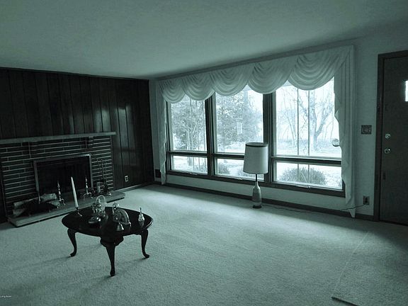 Living room 2