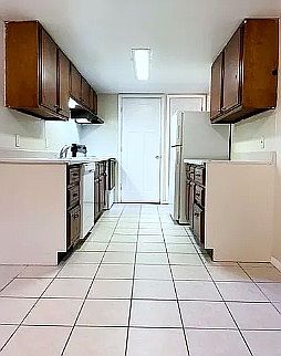 2nd image of 6201 Garden Rd #6201