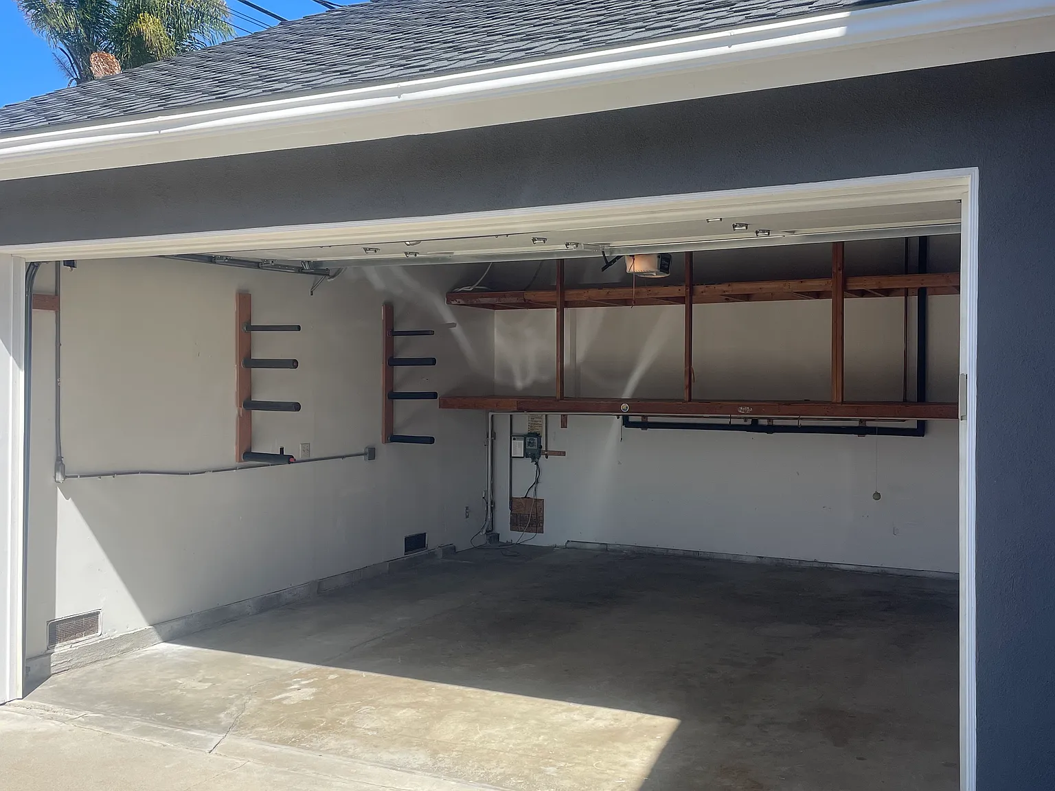 4 bed, 2900 sqft, $8,500 — Photo 2