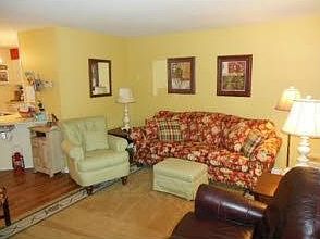 4th image of 110 Mendoker Dr