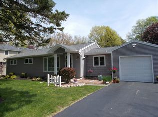 1662 Qualtrough Rd, Rochester, NY 14625