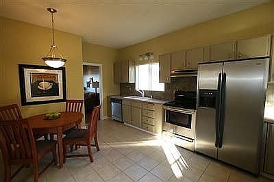 Kitchen + Eating Nook