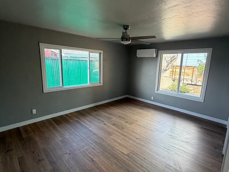 8649 Thermal St — Photo 8