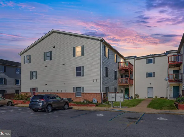 1284 Ox Rd Unit B11, Woodstock, VA 22664