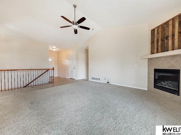 4th image of 14602 Curtis Ave