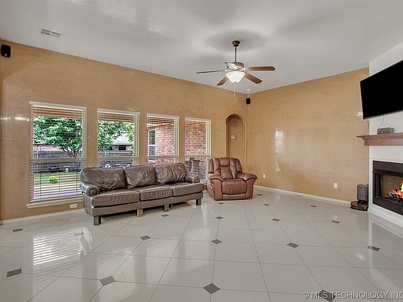 5th image of 4522 S 203rd East Ave