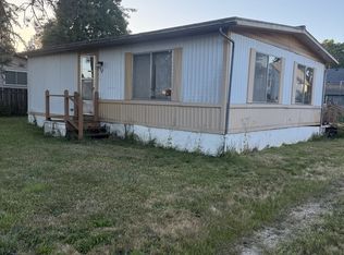 940 E 1st St, Yamhill, OR 97148