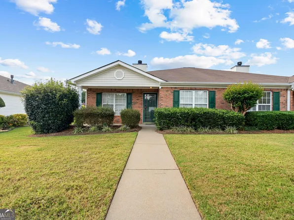 270 Autumn Glen Cir, Fayetteville, GA 30215