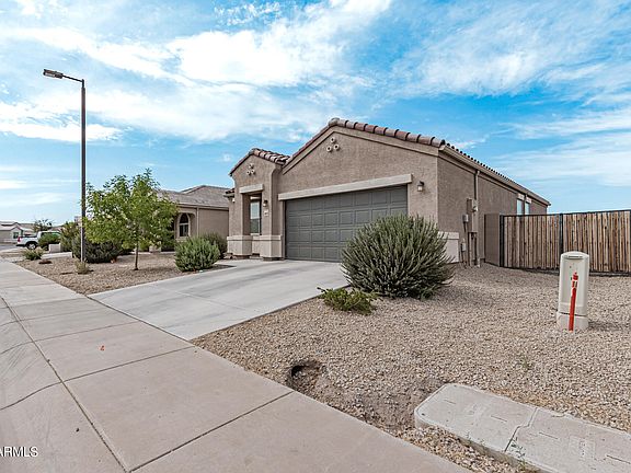 2nd image of 41878 W MANDERAS Lane