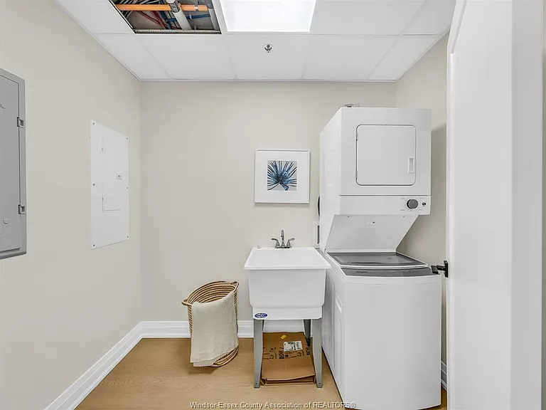 11646 Tecumseh Rd E #500 — Photo 21