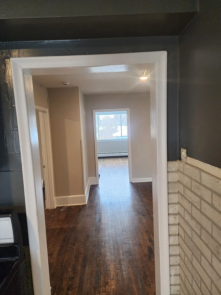 Building Photo - 2307 5th St NE #2