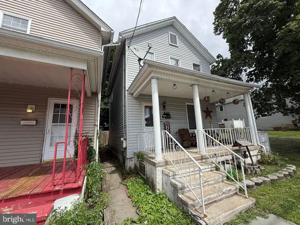 632 E Lackawanna Ave, Olyphant, PA 18447