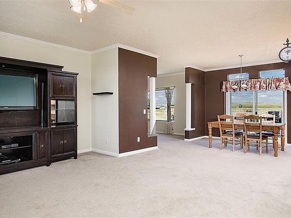 5th image of 301 2nd Ave E