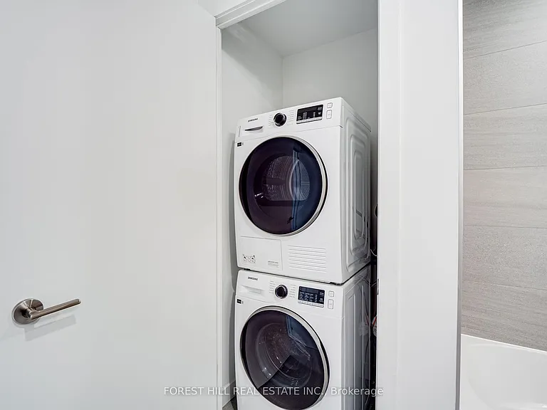 8188 Yonge St #202 — Photo 16