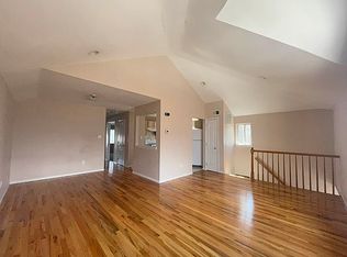 243 Gervil St FLOOR 2, Staten Island, NY 10309