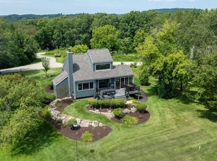 3 Pinehurst Ct, Galena, IL 61036