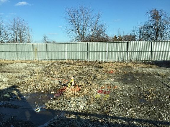 3rd image of 739 217th St