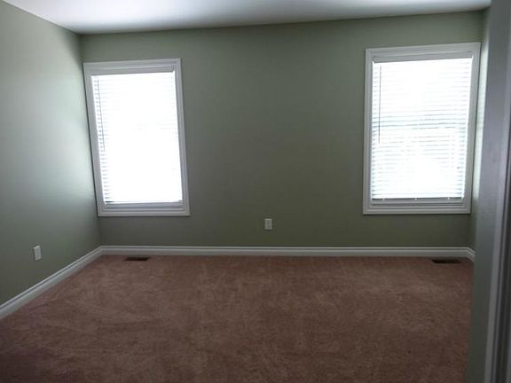 4th image of 1504 Illinois Dr