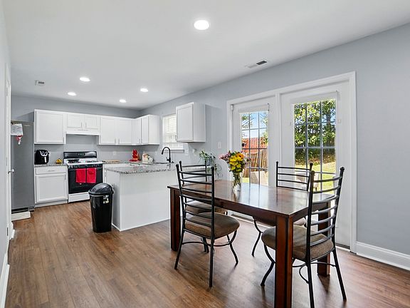5th image of 10431 Plantain Ct