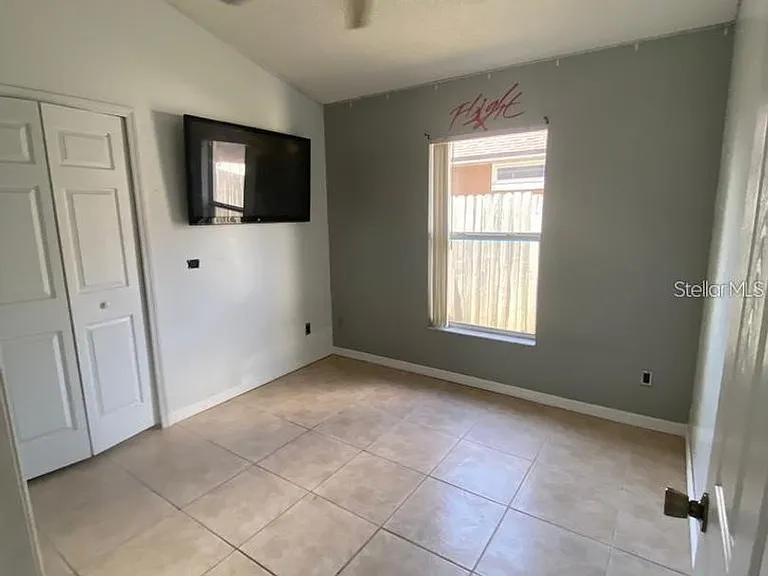 9655 Hollyhill Dr — Photo 8