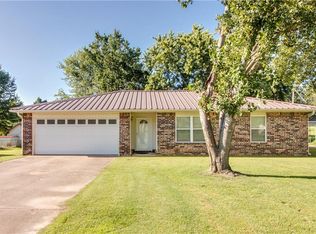 36 Alpine Dr, Van Buren, AR 72956