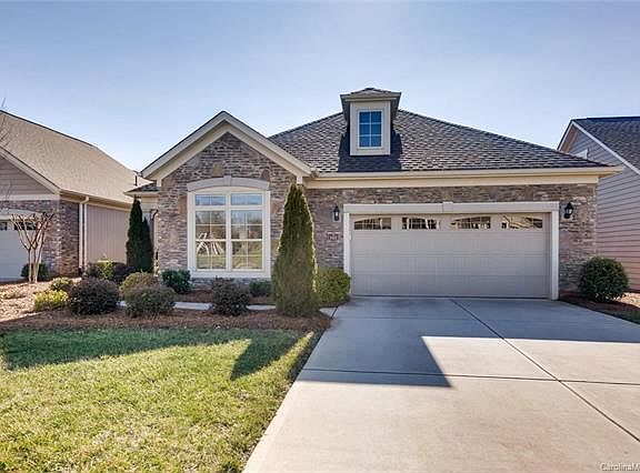 2nd image of 102 Cambria Pl