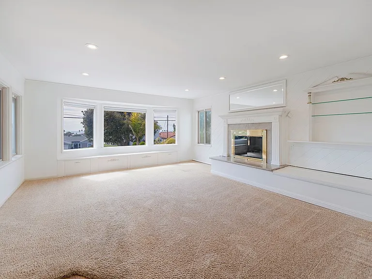 620 S Gertruda Ave — Photo 3