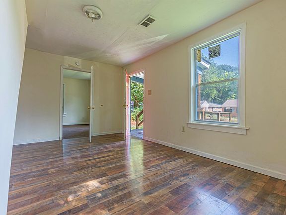 4th image of 3617 Allandale Ln