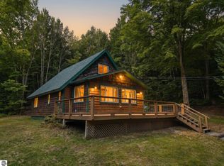 4682 Valley Rd, Bellaire, MI 49615