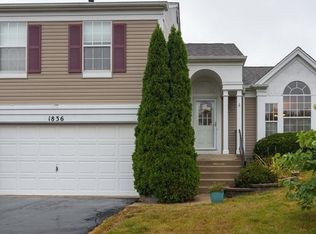 1836 Gleneagle Cir, Elgin, IL 60123
