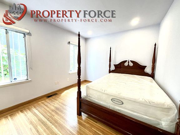 2nd image of 6527 Knott Ave #2
