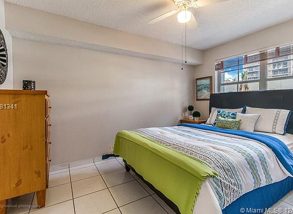 4th image of 2600 Collins Ave APT 306