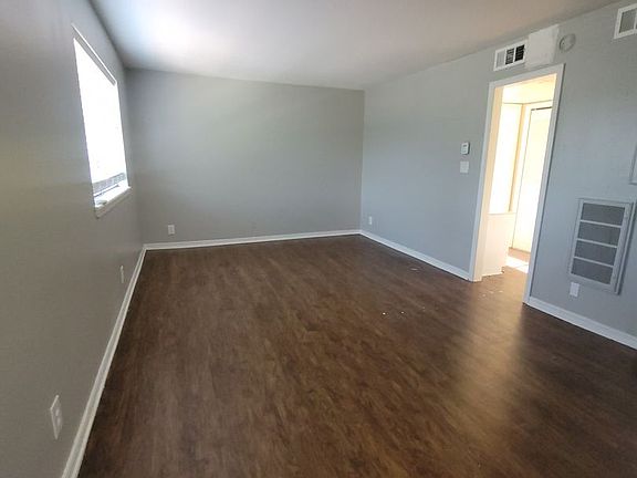 2nd image of 1309 E 21st St #210