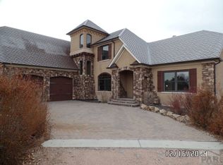 5684 Summit View Dr, Pueblo, CO 81004