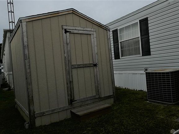 3rd image of 19 Airstream Dr