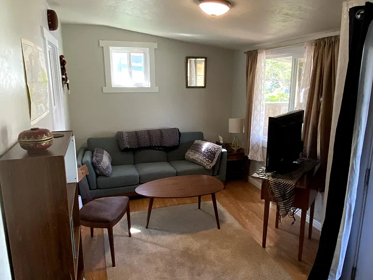 234 S Johnson Ave — Photo 27