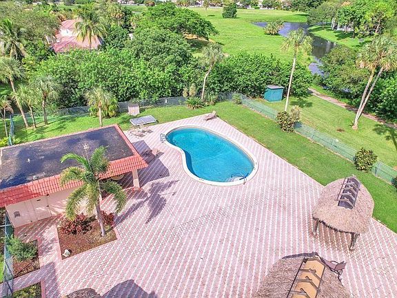5th image of 3231 Holiday Springs Boulevard #105
