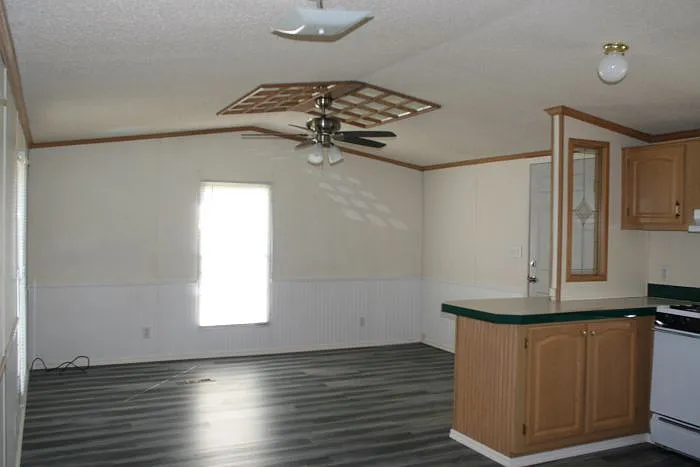 Building Photo - 1700 Dechant Rd #10DECHANT