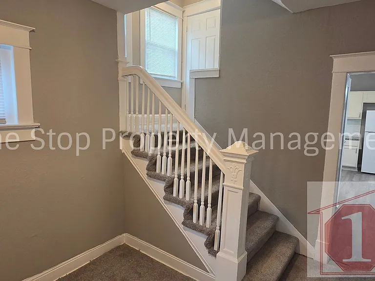 2821 Wabash Ave — Photo 2