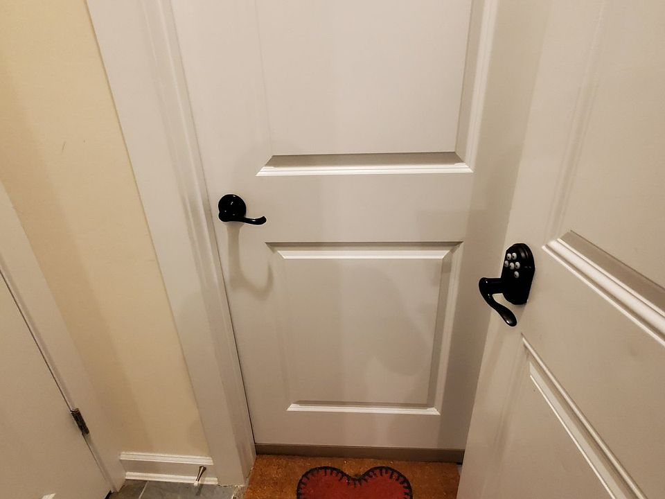1st image of 2702 Prospect Hill Dr #1