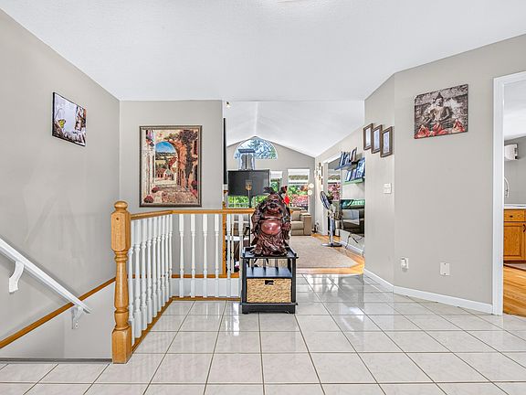 4th image of 12753 261st St