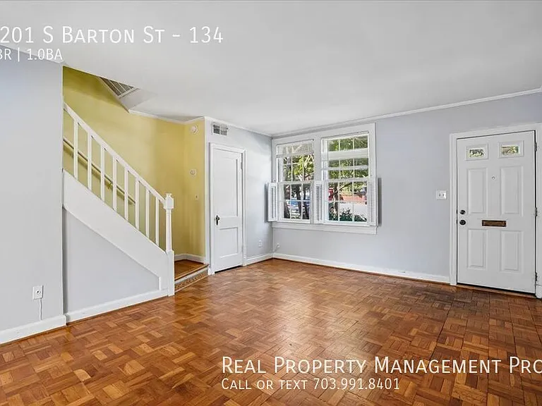 1201 S Barton St #134 — Photo 4