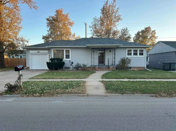 108 E 12th St, Hastings, NE 68901