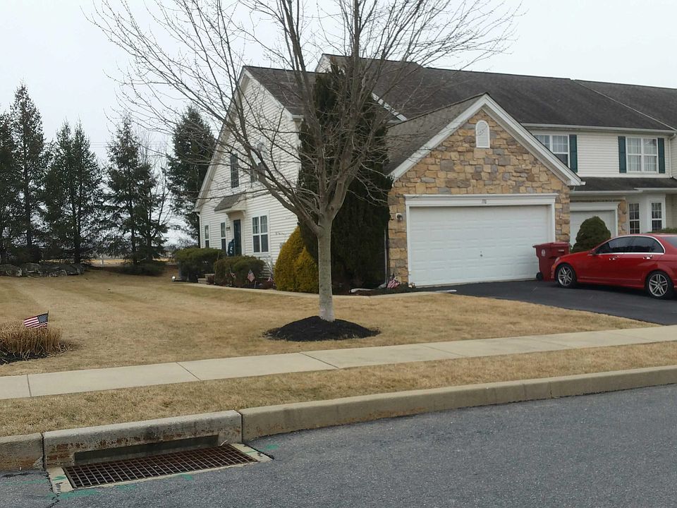 2nd image of 176 Park Ridge Dr
