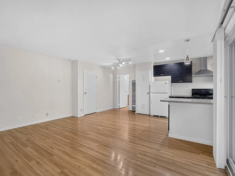 1815 Ednamary Way #F — Photo 3