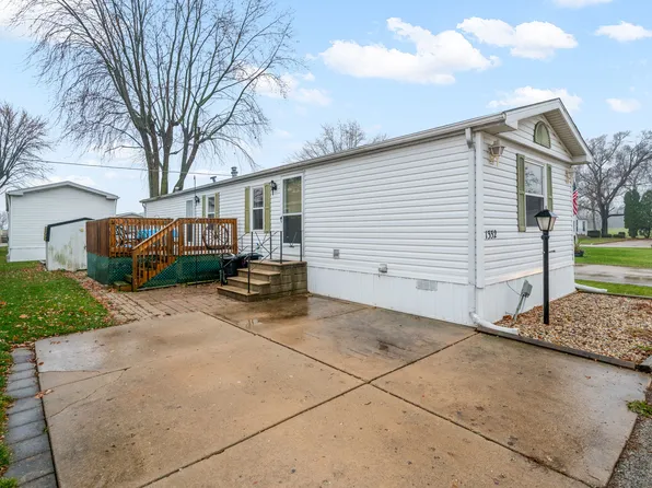 1332 Erica Ln, Sandwich, IL 60548