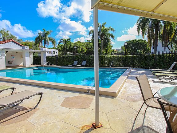5th image of 9409 Fontainebleau Blvd APT 203